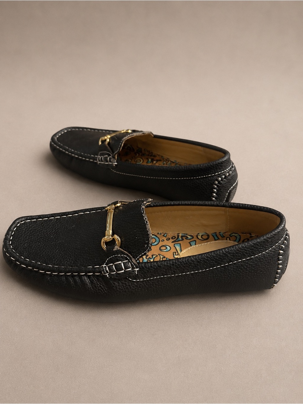 Black Leather Men’s Driving Moccasins with Gold Bit